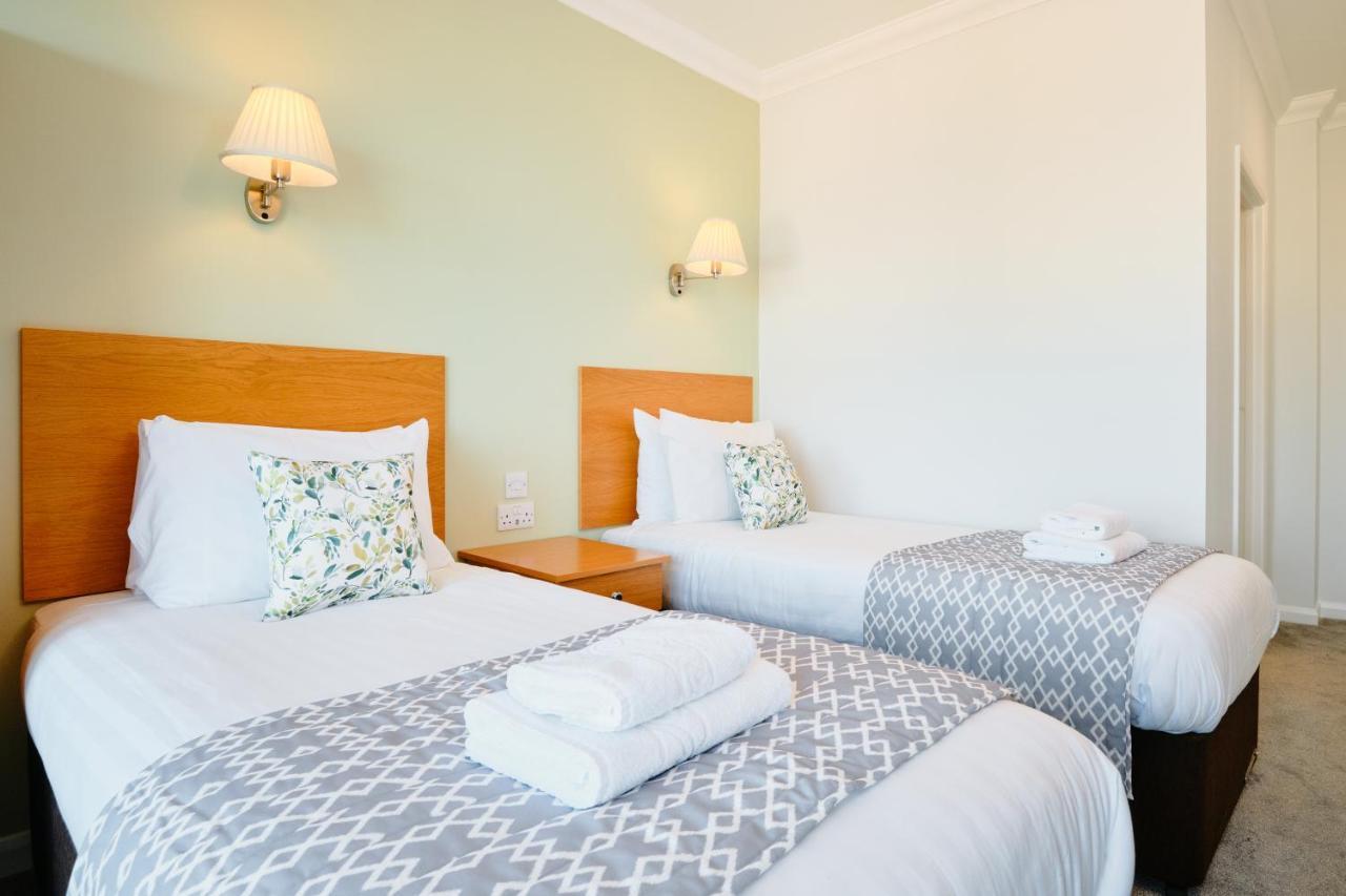 The Kilbirnie Hotel New Quay Eksteriør billede