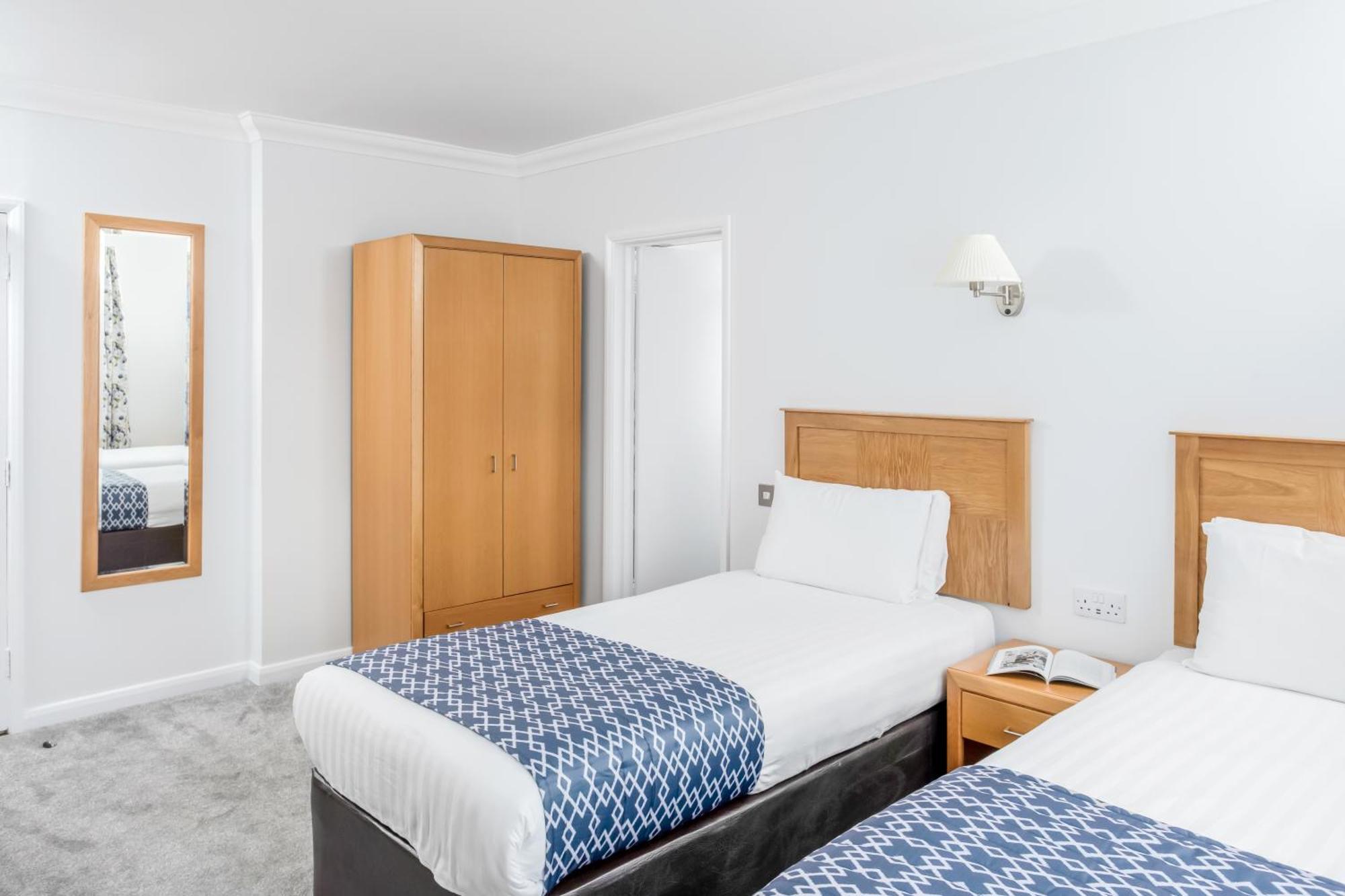 The Kilbirnie Hotel New Quay Eksteriør billede